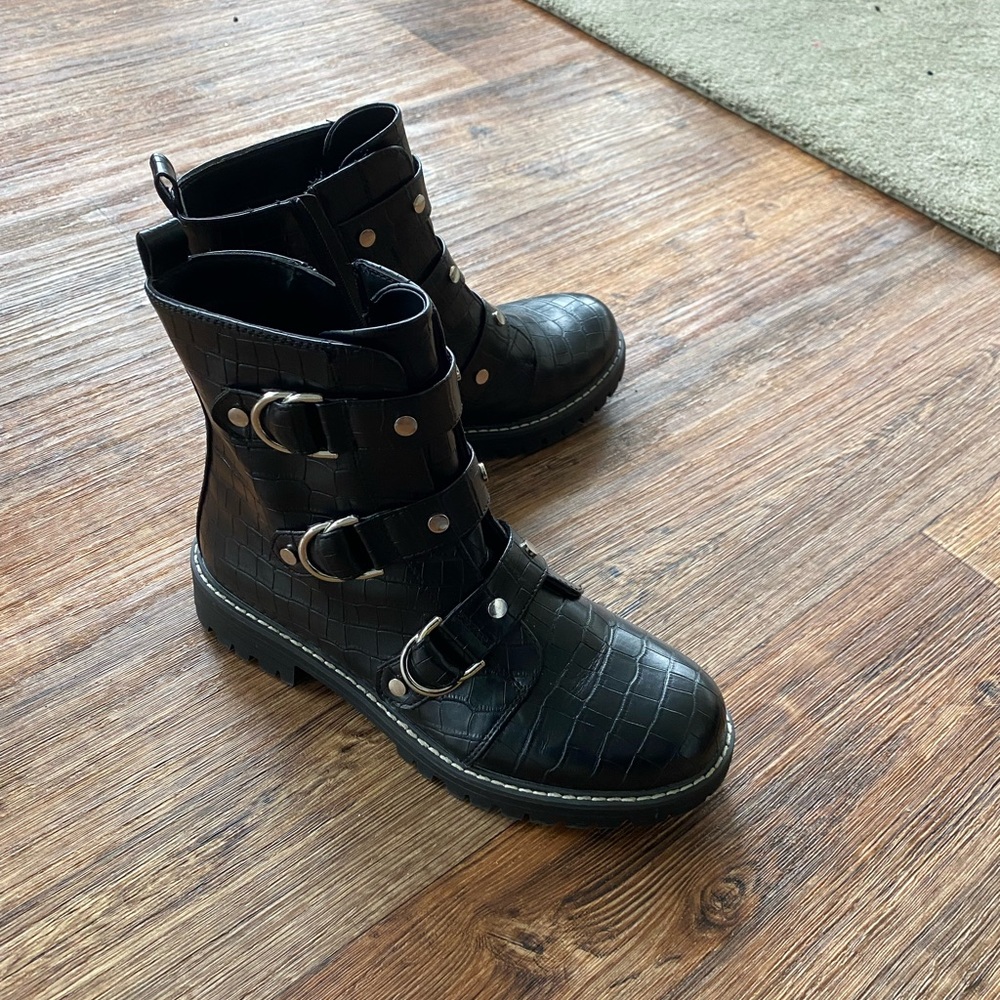 Black boots